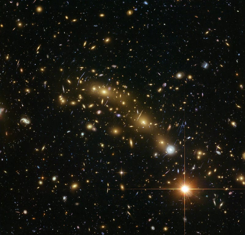 Hubble's image of the MACS0416.1–2403 Galaxy Cluster