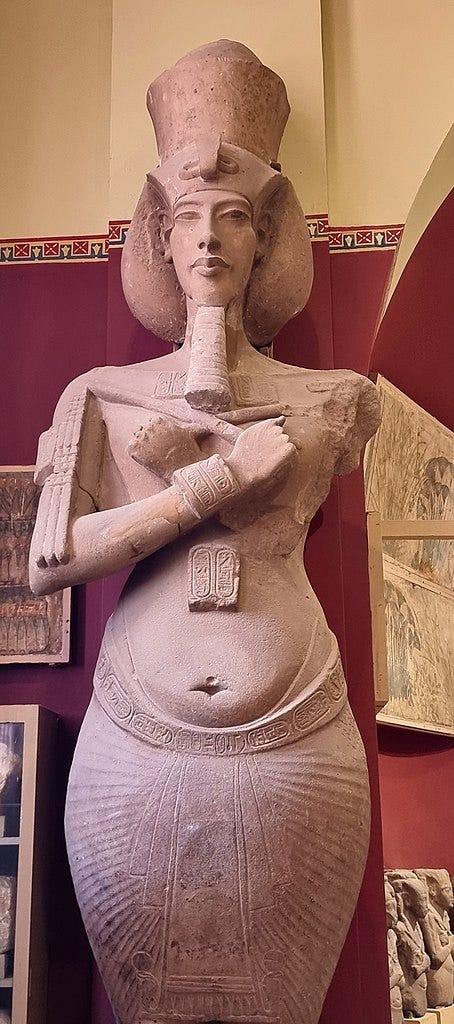 Colossal statue of Akhenaten