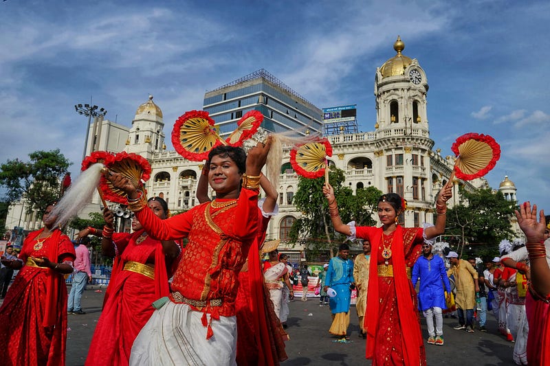 Vibrant dance celebration in Bollywood